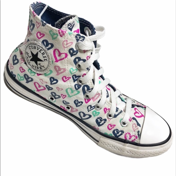 heart print converse
